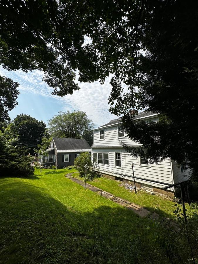 Cute Cape Cod Style Home Pittsfield Zewnętrze zdjęcie